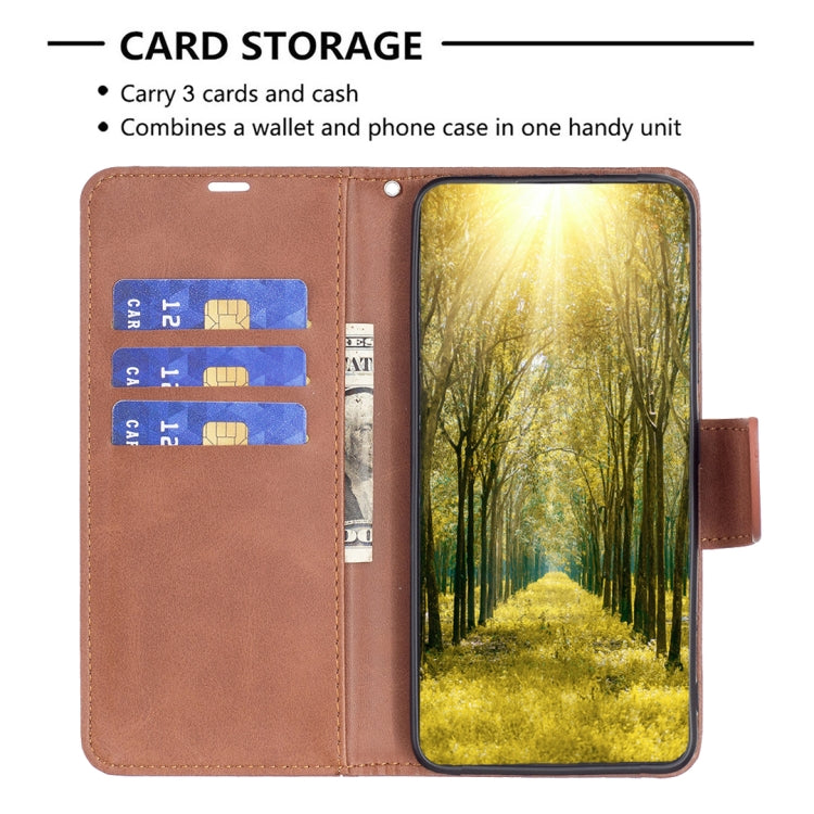 LAMBSKIN Knižkové puzdro pre Motorola Moto G34 5G - hnedé