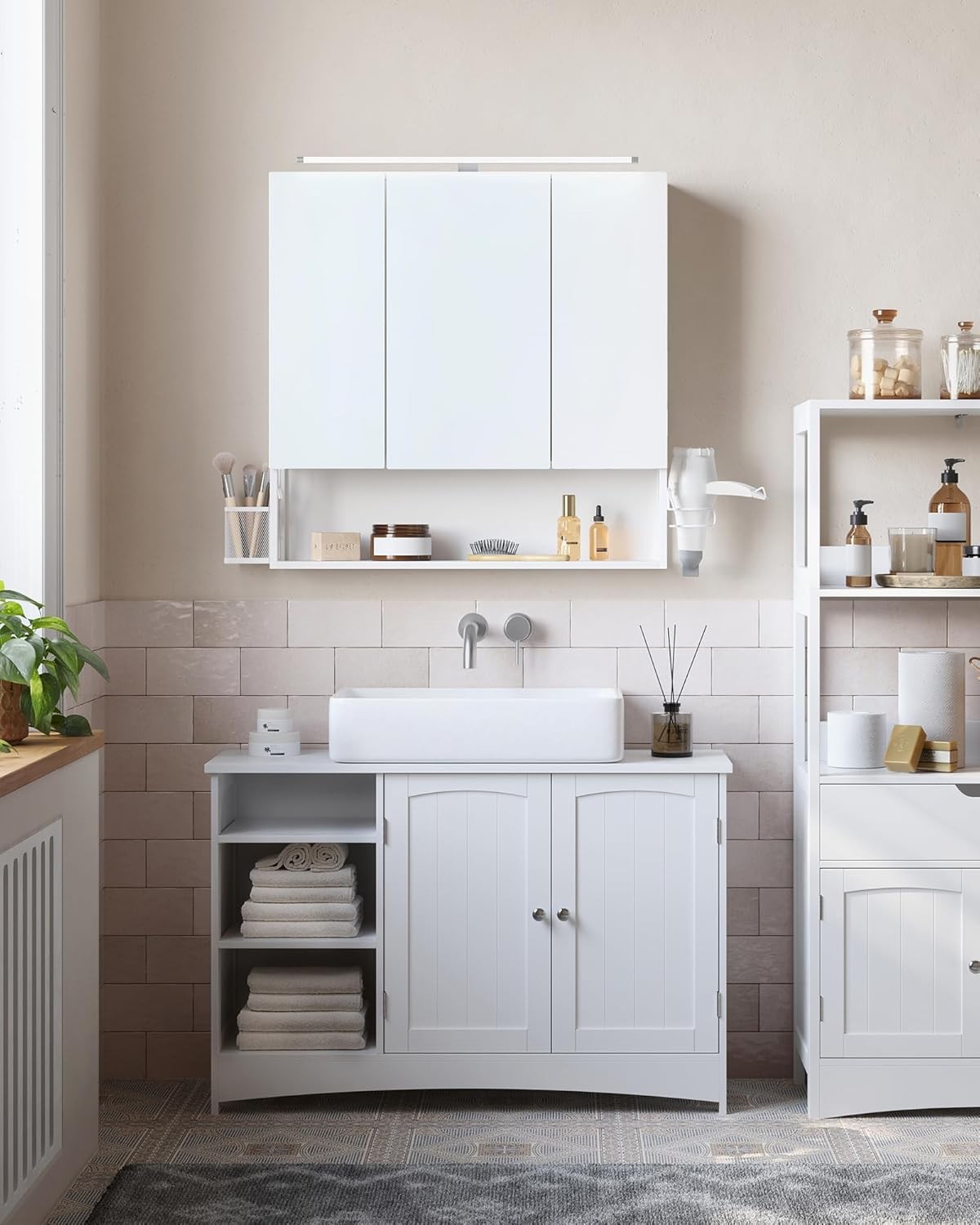 Kúpeľňová skrinka so zrkadlom - BBK124W14